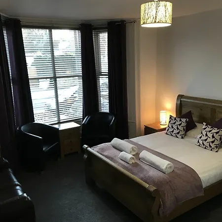 The Dalbury And Palmer With Free Parking Hotel 2*